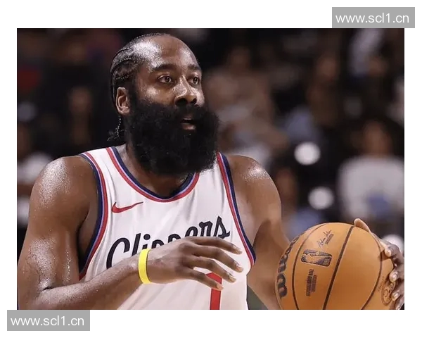 快船内部人士评价哈登：爱打球出勤率高 防守不稳有时回防非常慢